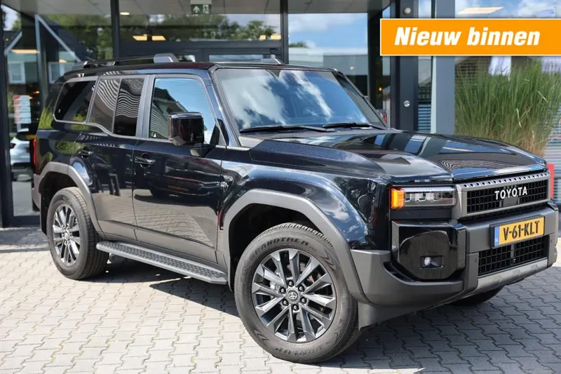 Toyota Land Cruiser (2024)