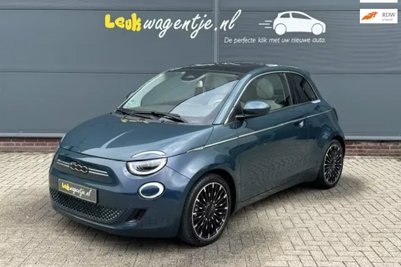 Fiat 500 (2022)