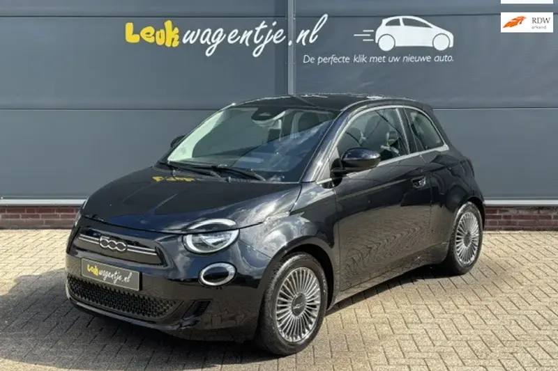 Fiat 500 (2022)