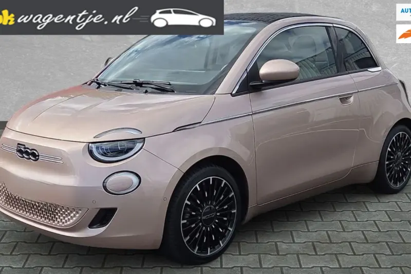 Fiat 500 (2022)