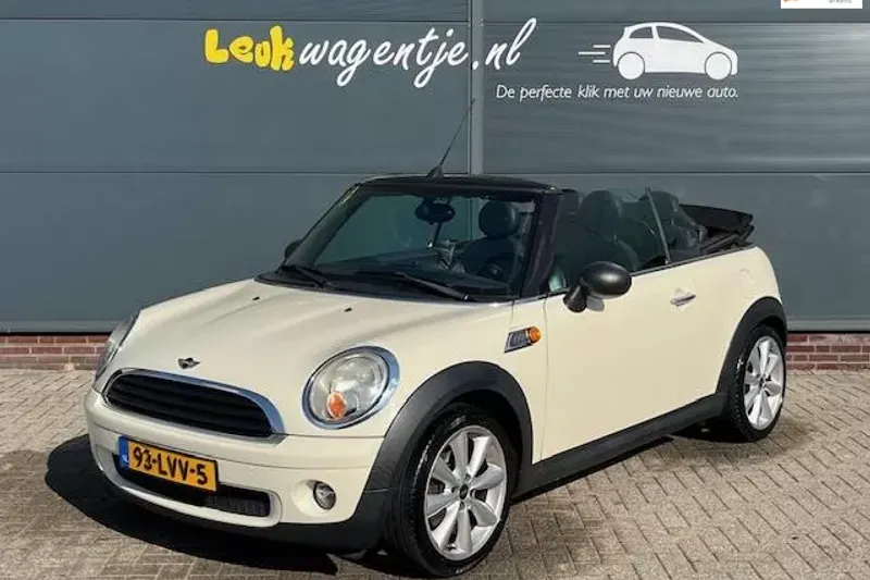 MINI Cabrio (2010)