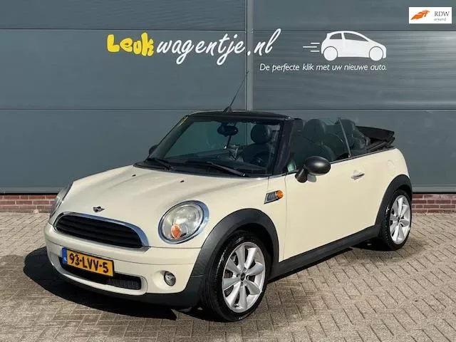 MINI Cabrio (2010) — foto 1