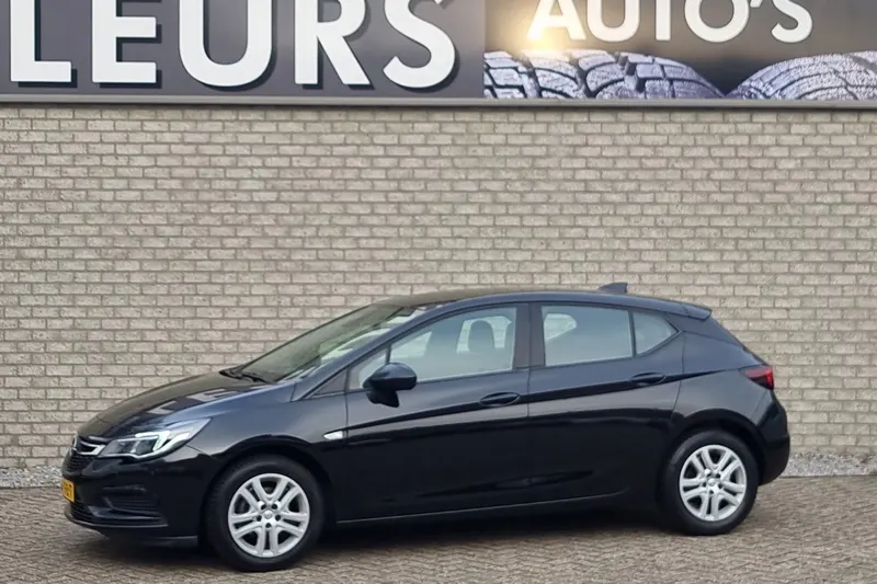 Opel Astra (2018)