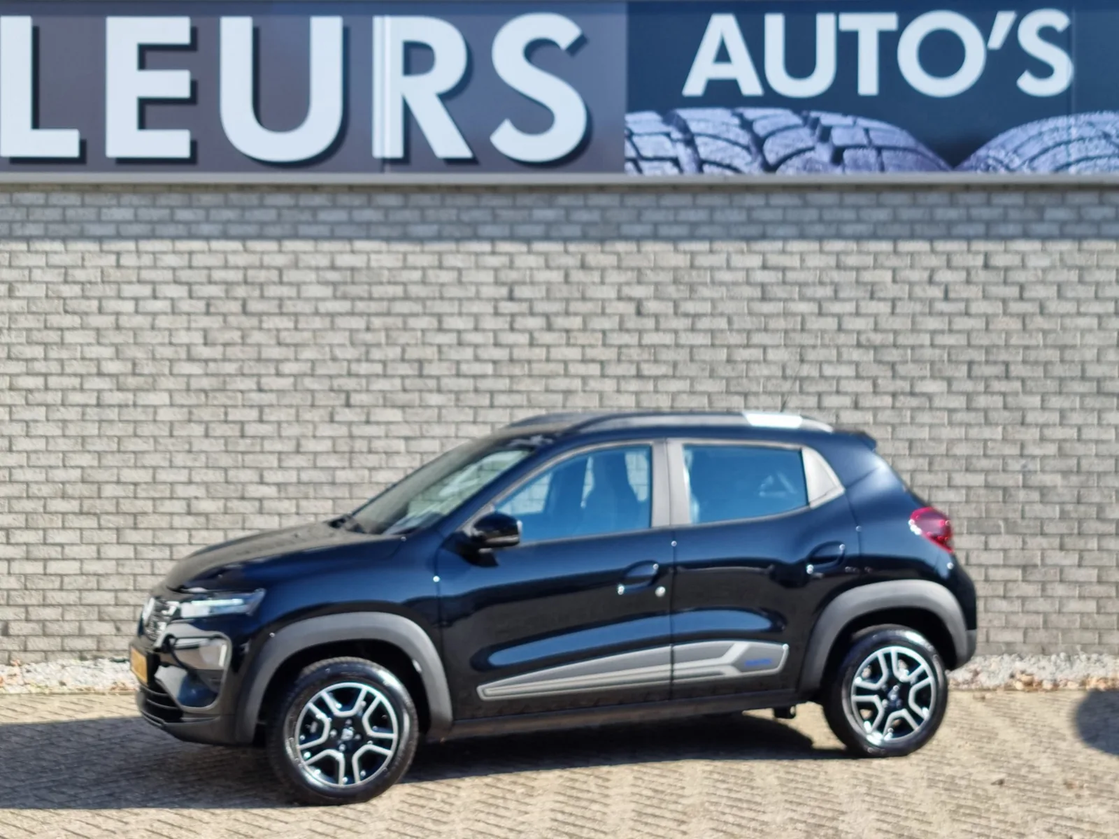 Dacia Spring (2022) — foto 1