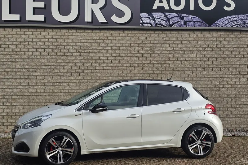 Peugeot 208 (2018)