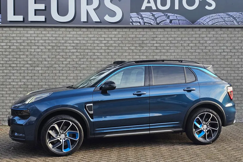 Lynk & Co 01 (2022)