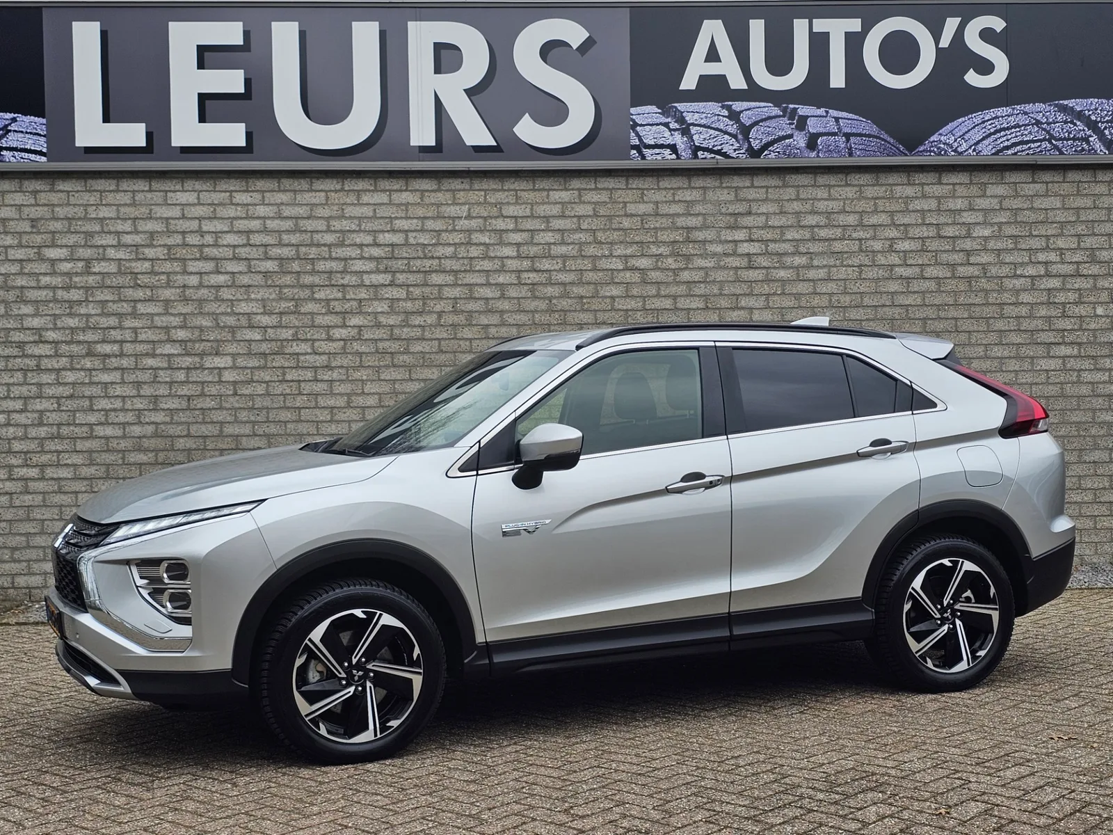 Mitsubishi Eclipse Cross (2023) — foto 1