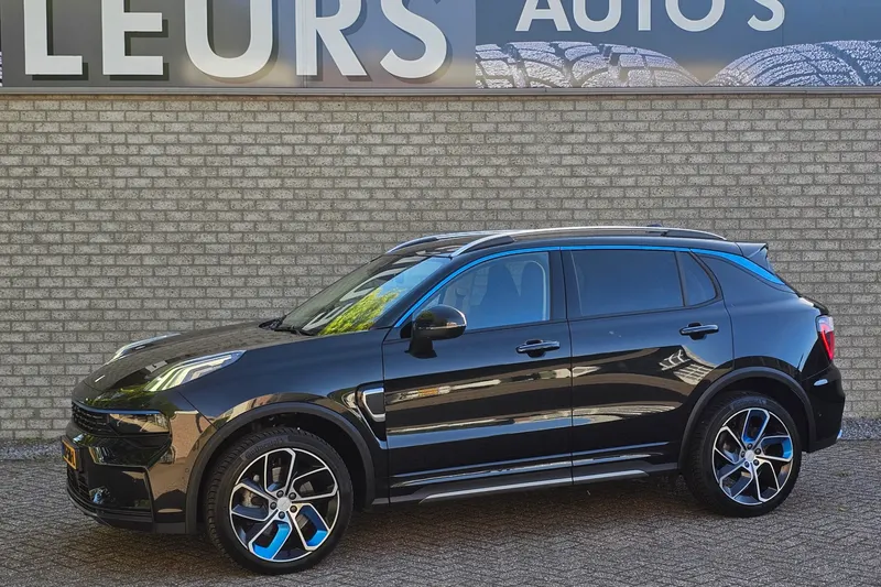 Lynk & Co 01 (2023)