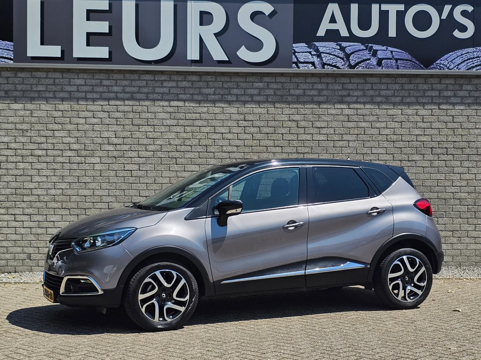 Renault Captur (2016) — foto 1