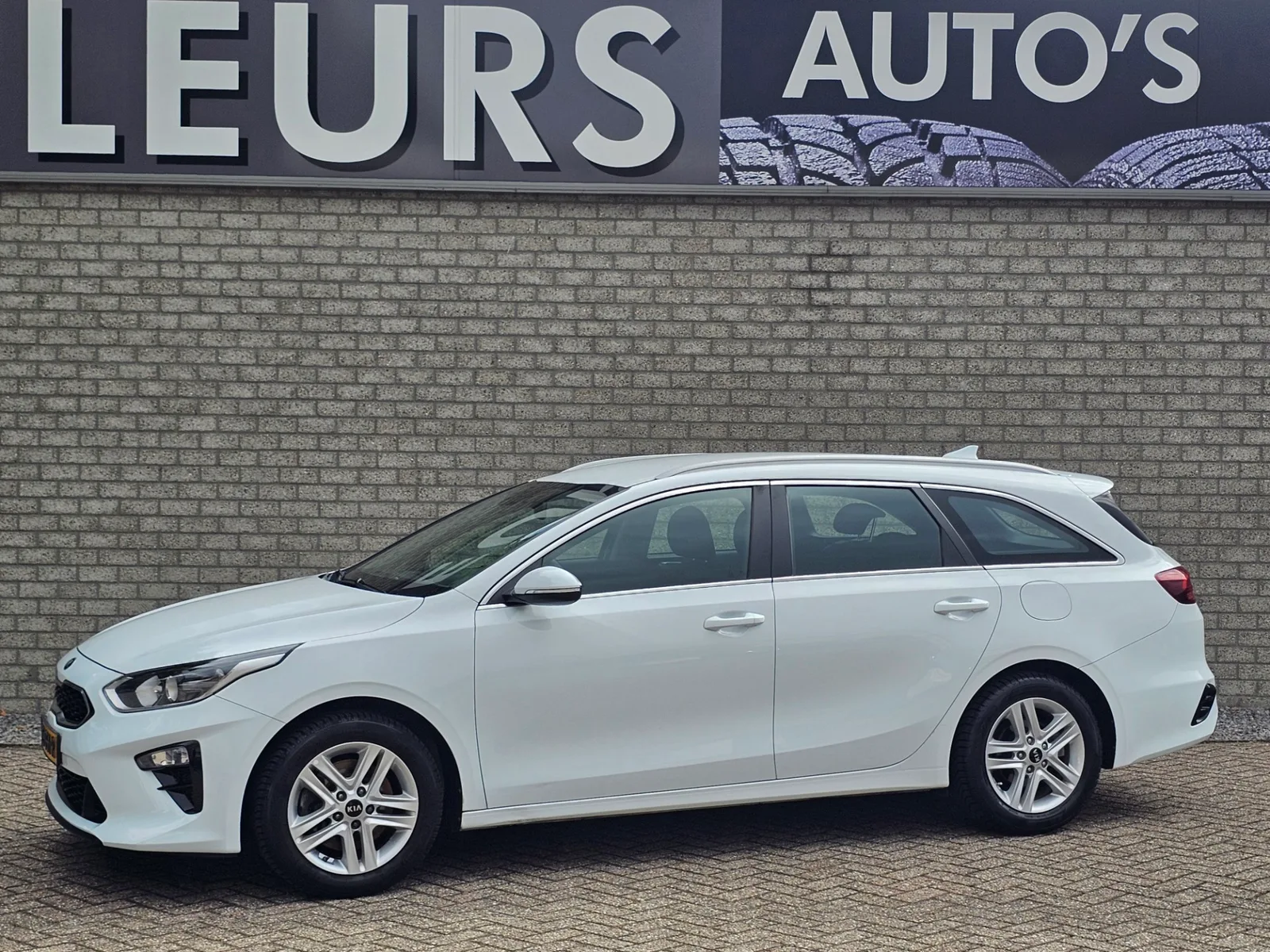 Kia Ceed (2019) — foto 1