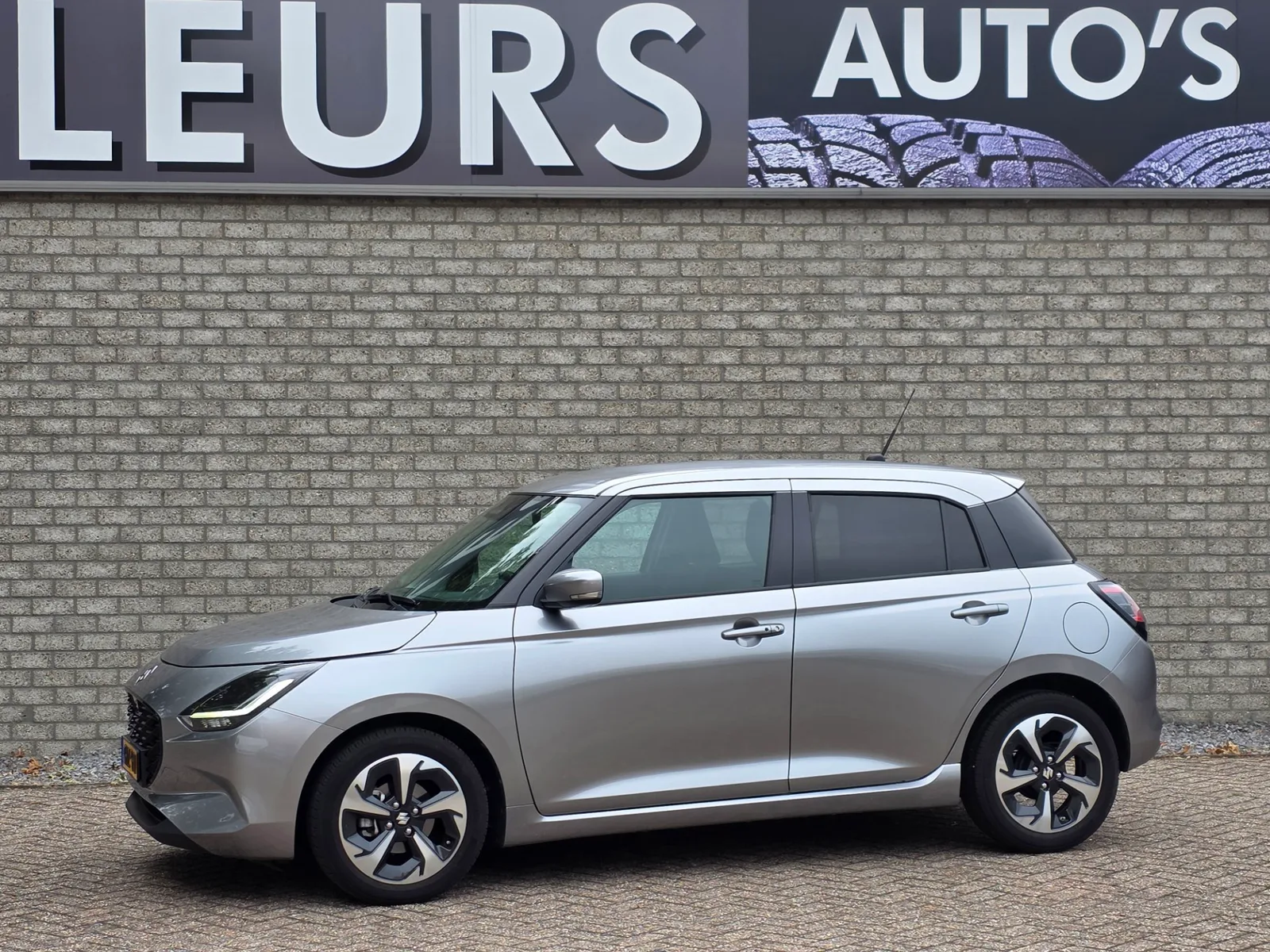 Suzuki Swift (2024) — foto 1