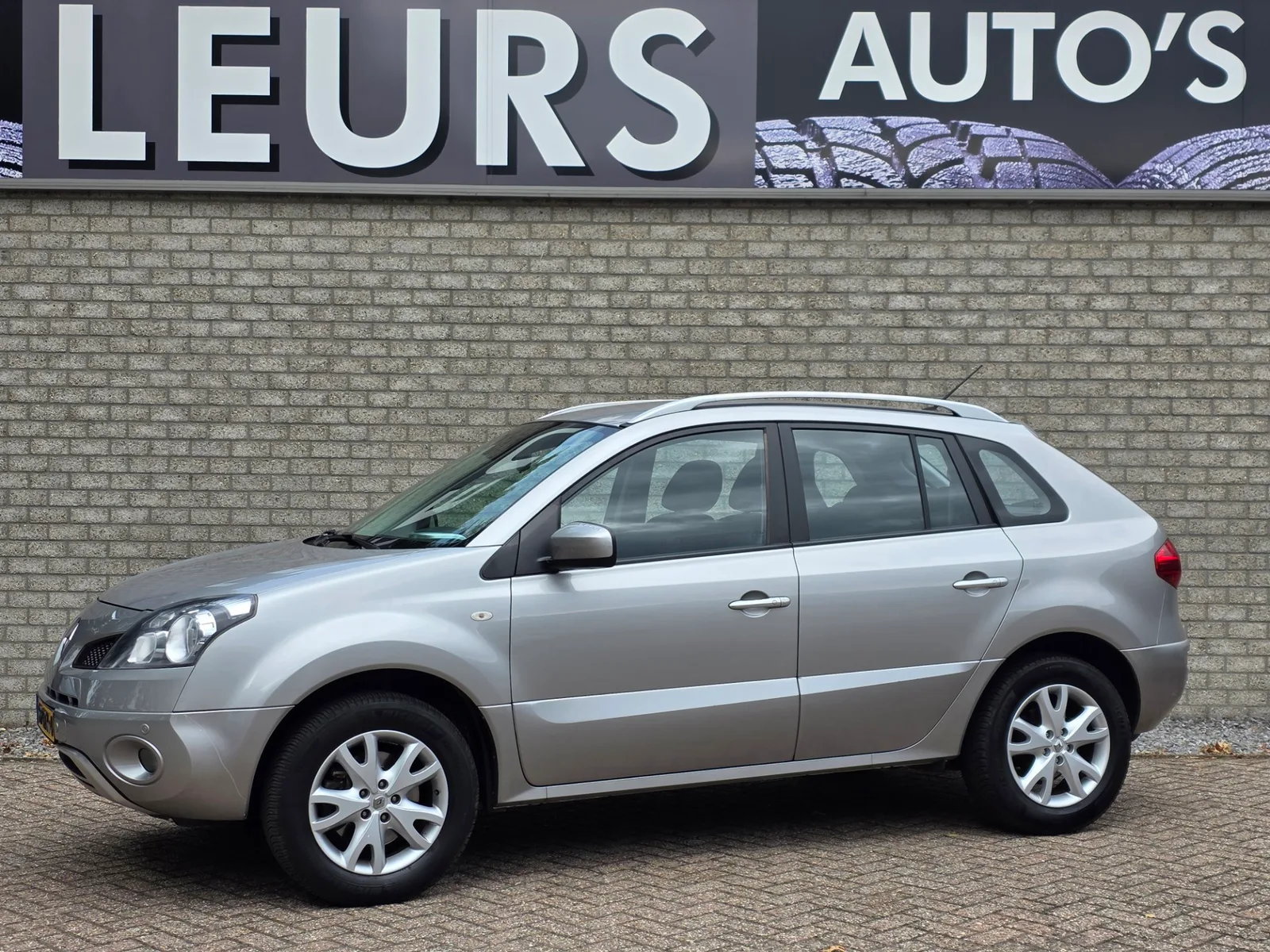 Renault Koleos (2008) — foto 1