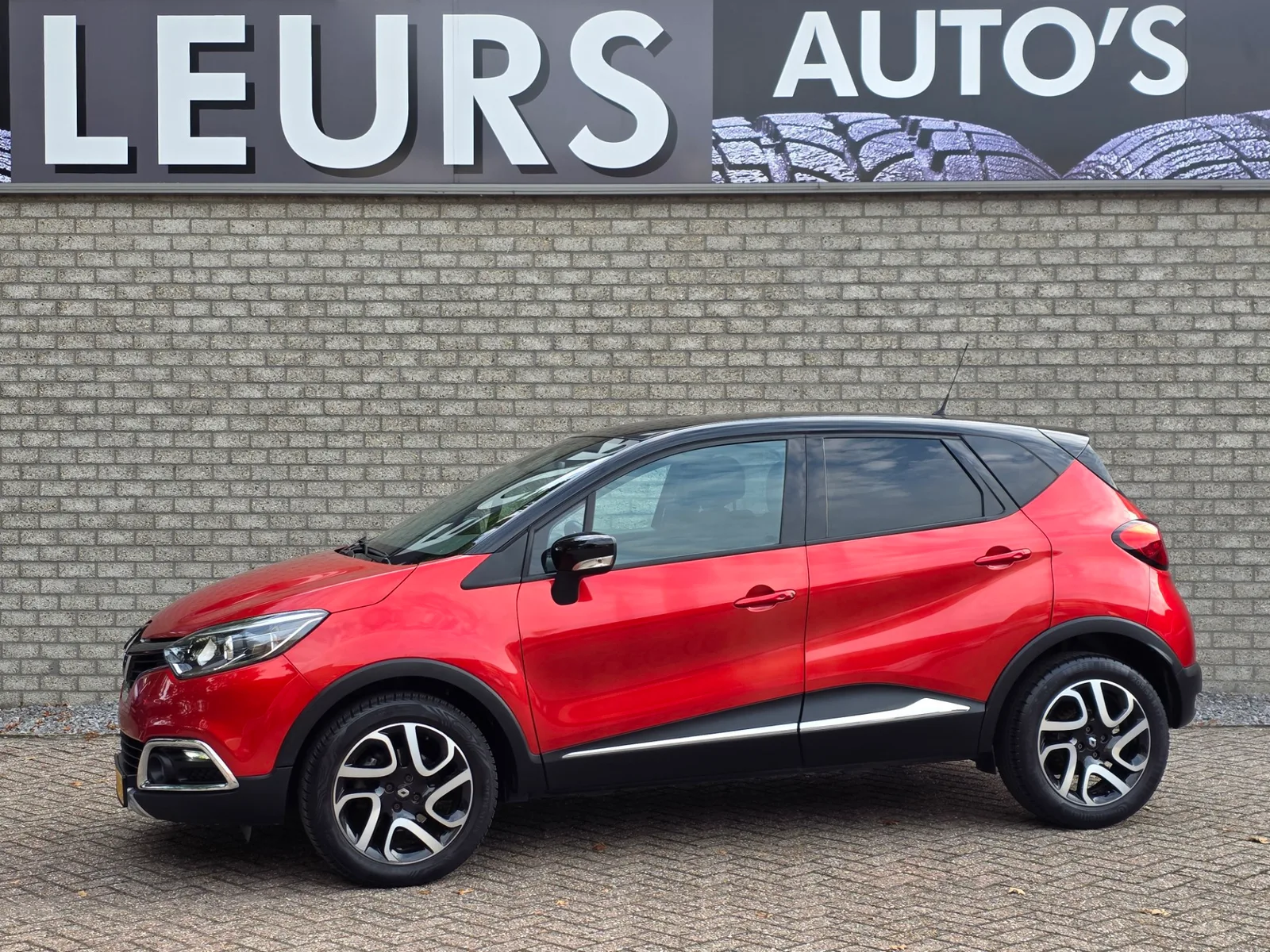 Renault Captur (2015) — foto 1