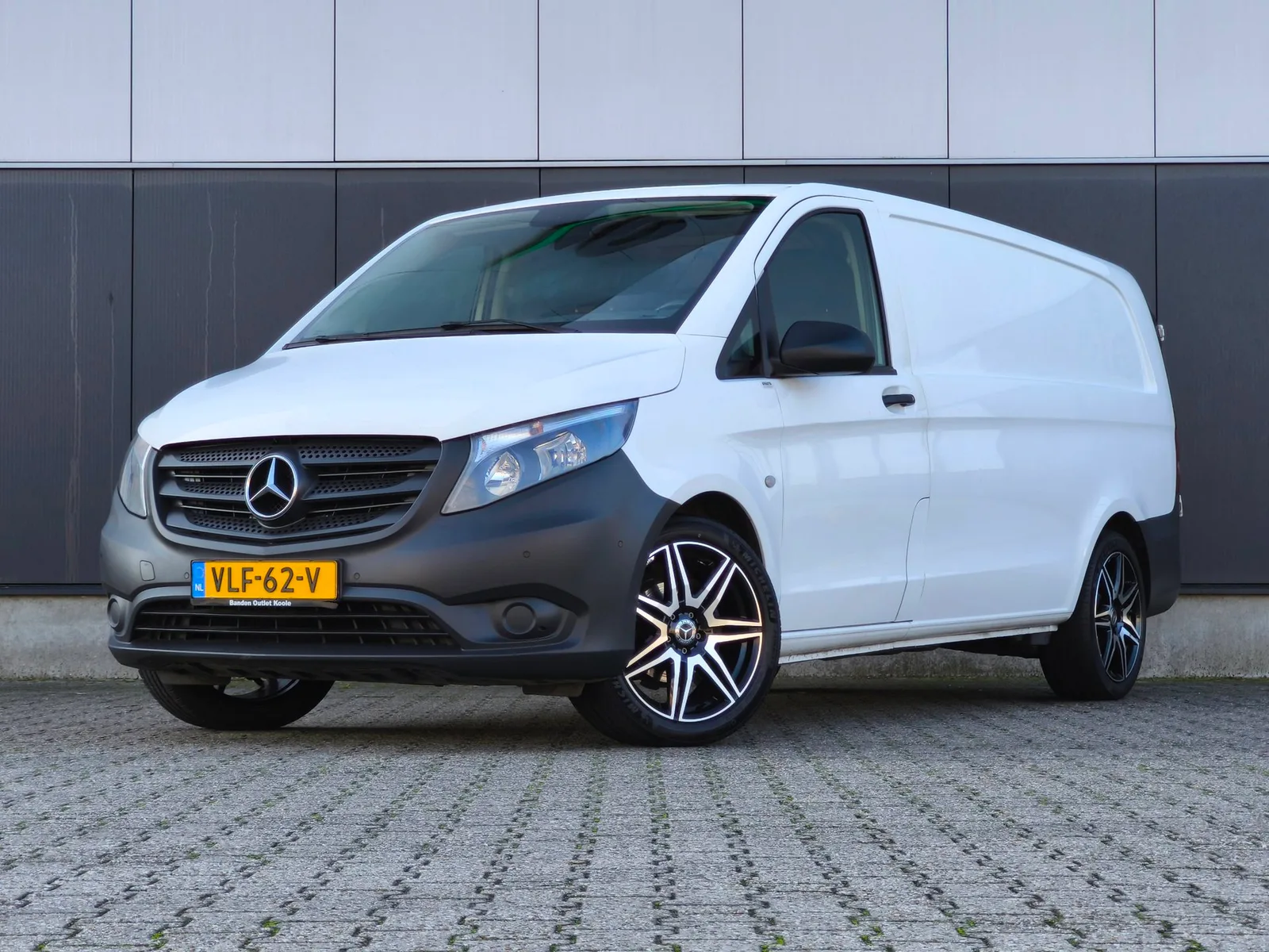 Mercedes-Benz Vito (2022) — foto 1