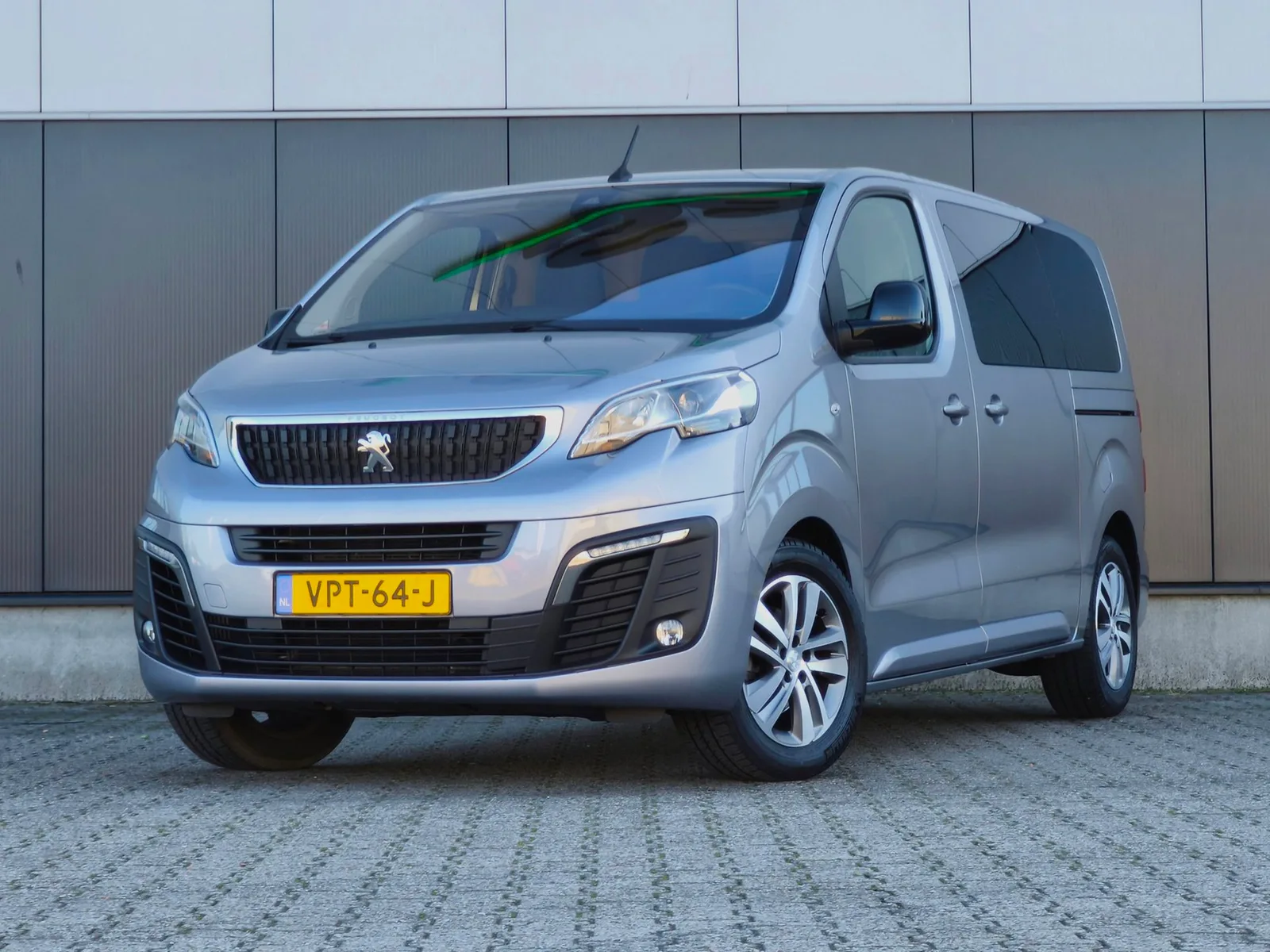 Peugeot Expert (2022) — foto 1