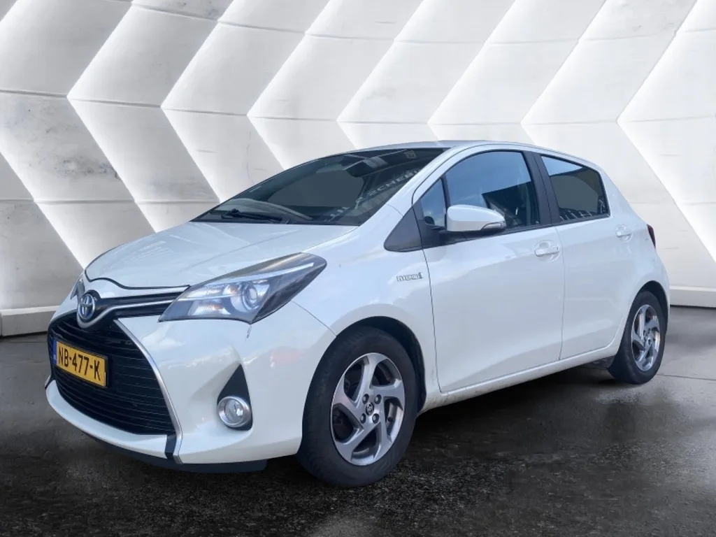 Toyota Yaris (2015) — foto 1