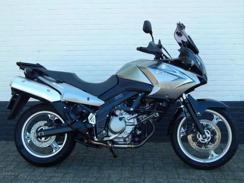 Suzuki DL 650 V Strom (2011) — foto 1
