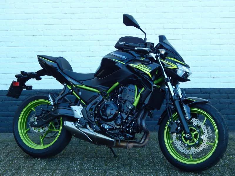 Kawasaki Z650 (2021) — foto 1