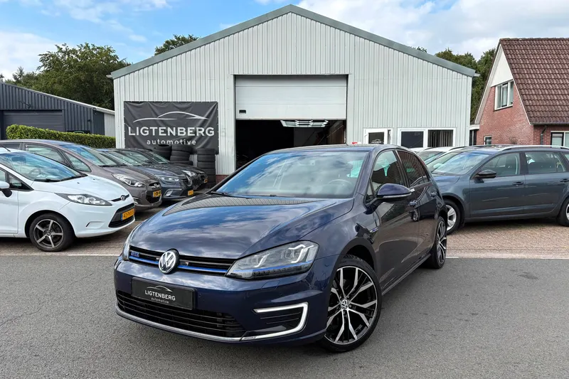 Volkswagen Golf (2015)