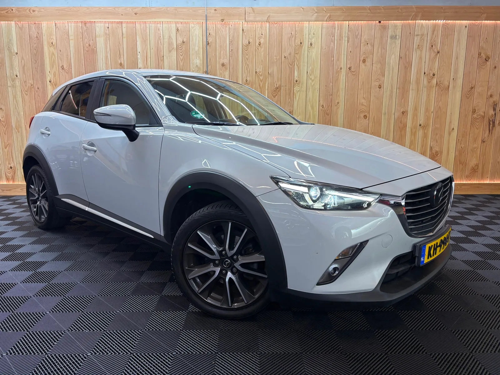 Mazda CX-3 (2016) — foto 1