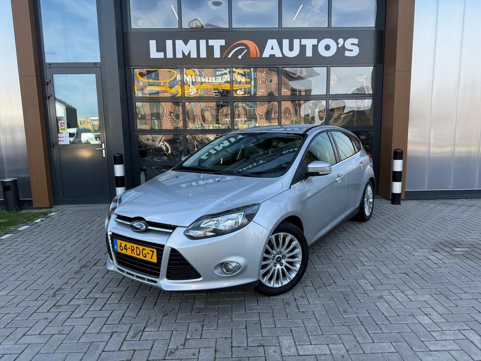 Ford Focus (2011) — foto 1
