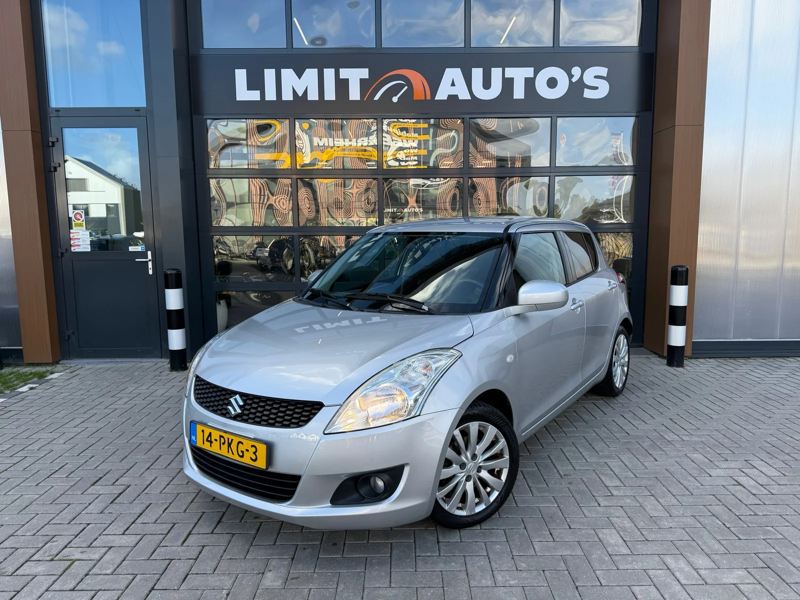 Suzuki Swift (2011) — foto 1
