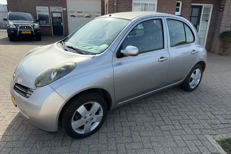 Nissan Micra (2005)