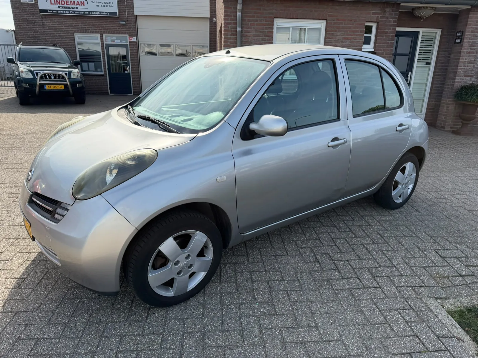Nissan Micra (2005) — foto 1
