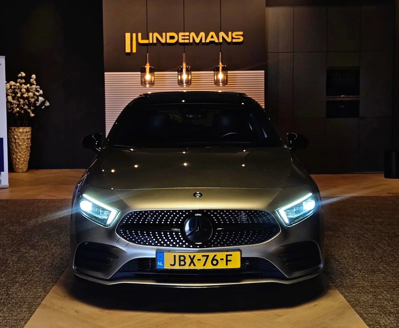 Mercedes-Benz A-Klasse (2019) — foto 1