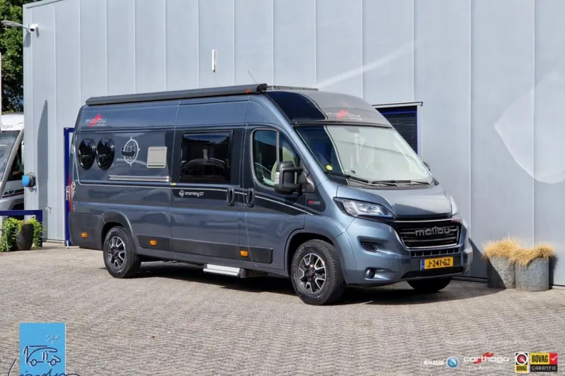 Malibu Van (2020)