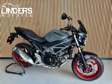 Suzuki SV650 (2023) — foto 1