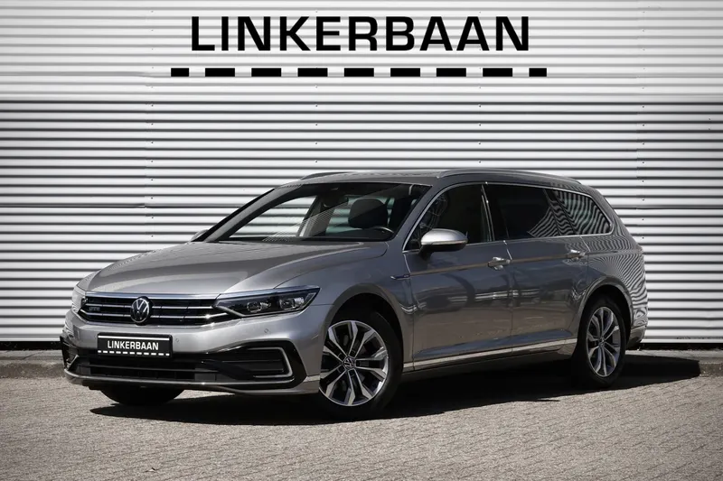 Volkswagen Passat (2022)