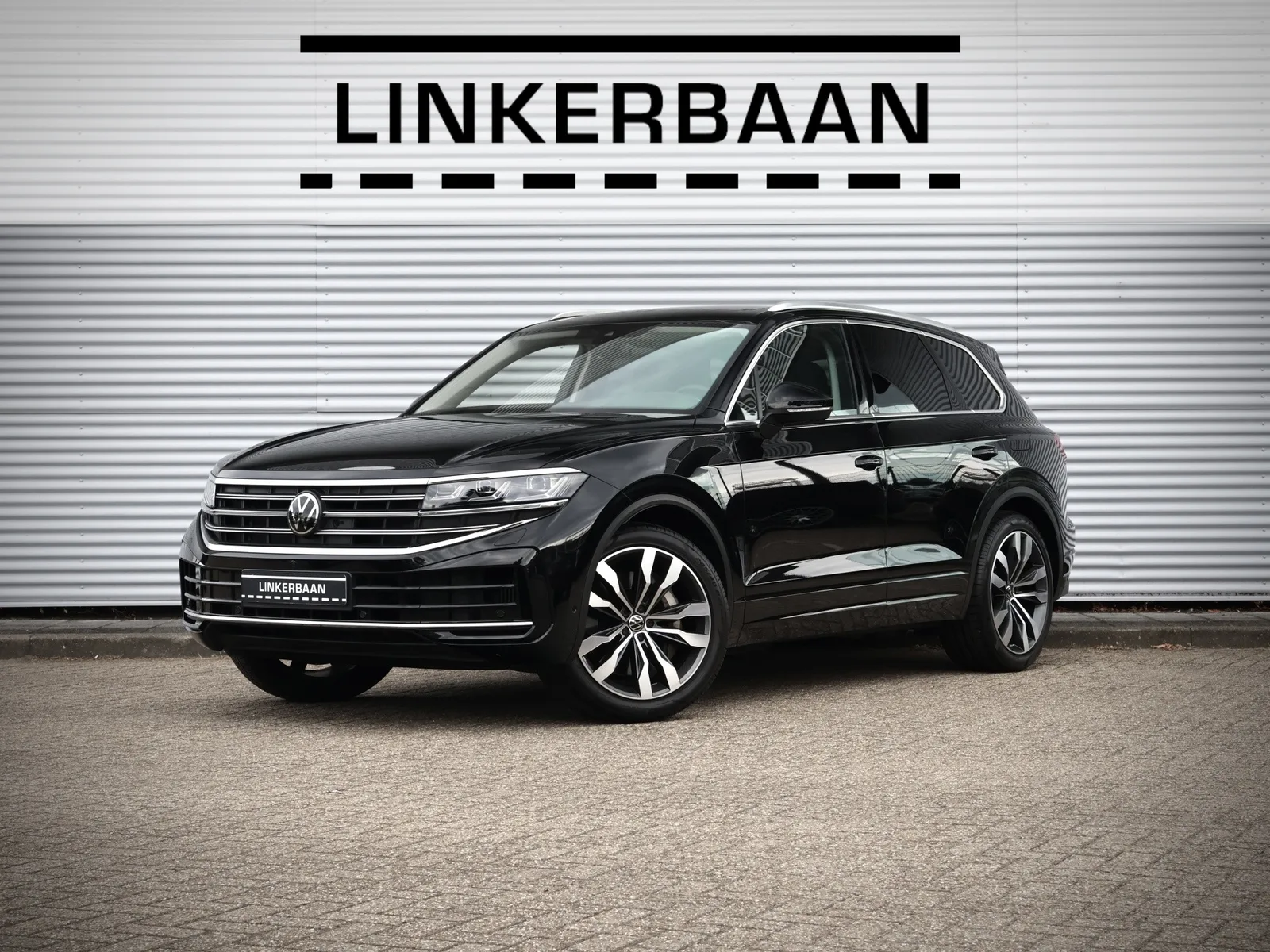 Volkswagen Touareg (2024) — foto 1