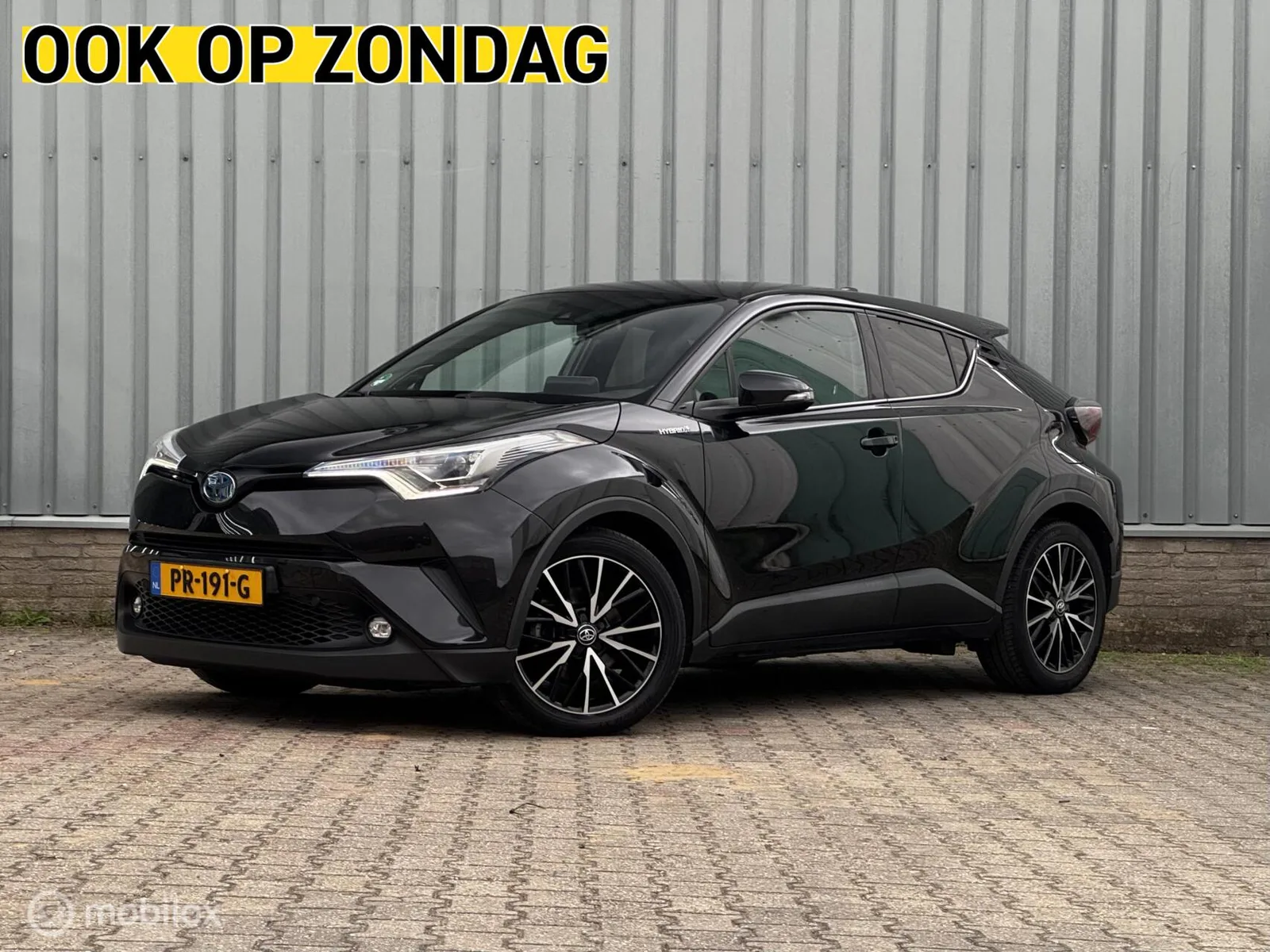 Toyota C-HR (2017) — foto 1