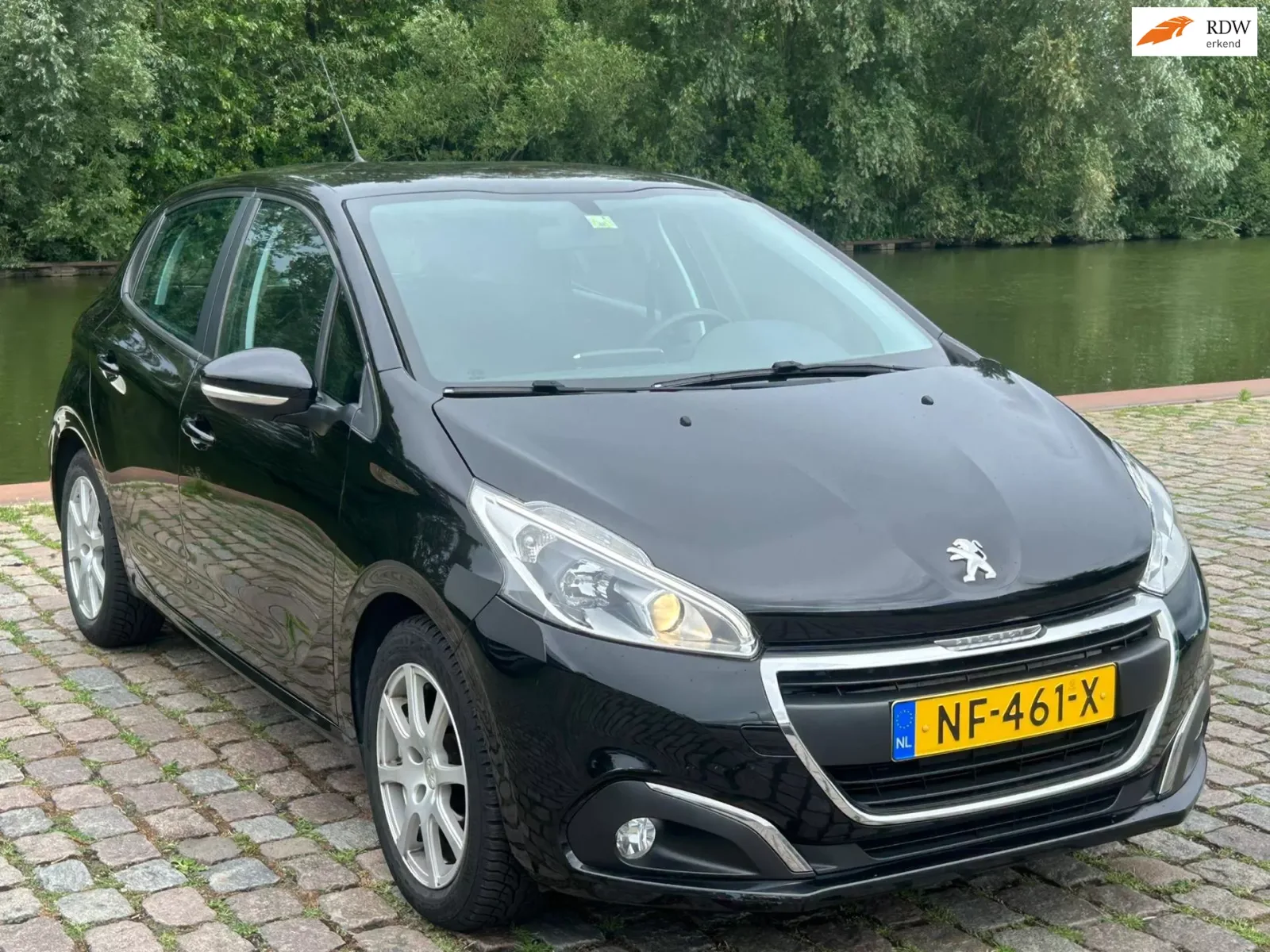 Peugeot 208 (2017) — foto 1
