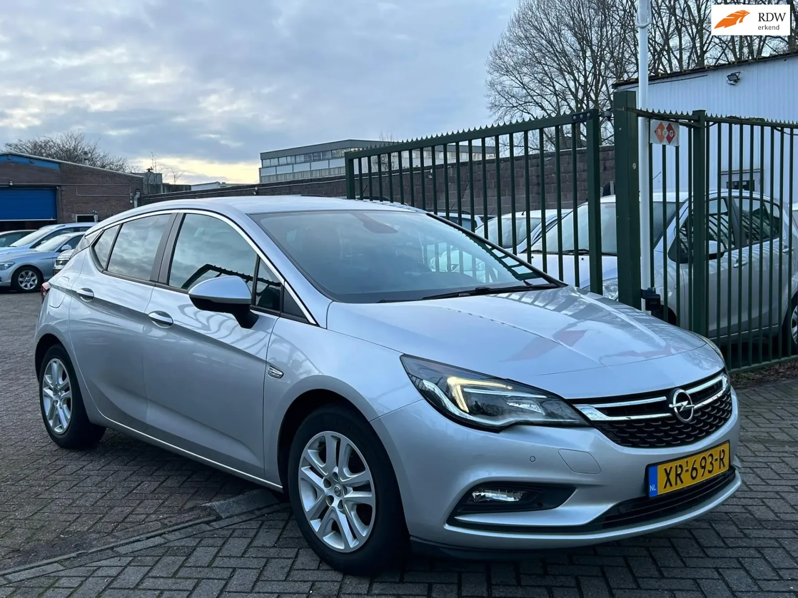 Opel Astra (2019) — foto 1
