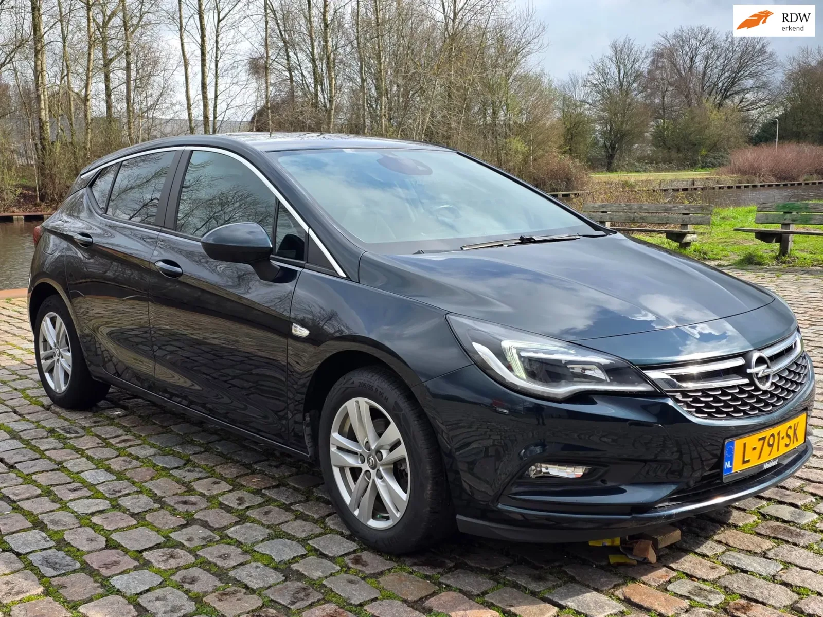 Opel Astra (2019) — foto 1