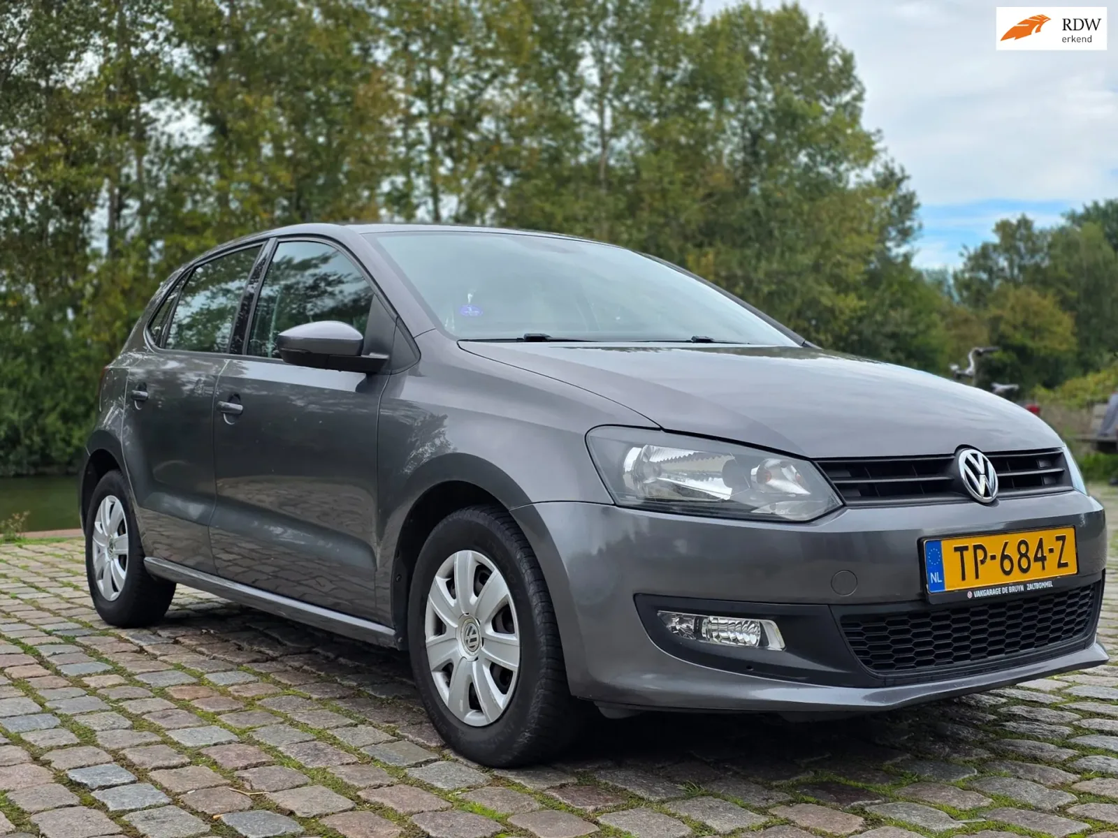 Volkswagen Polo (2011) — foto 1