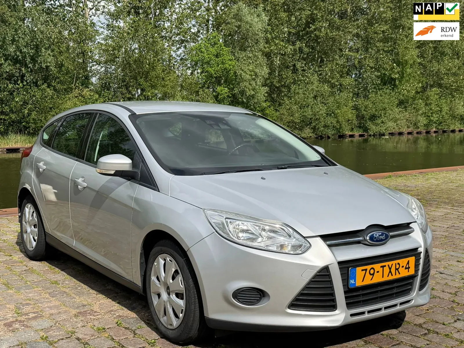 Ford Focus (2012) — foto 1