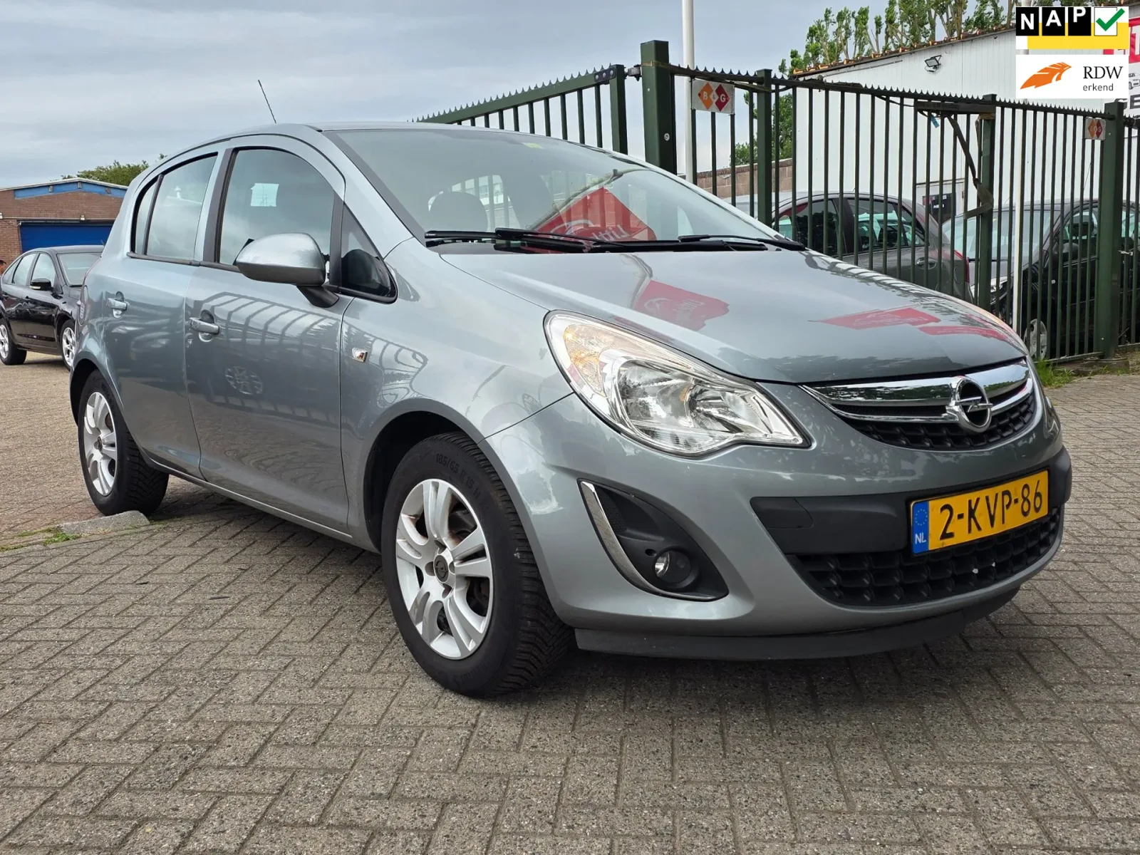 Opel Corsa (2013) — foto 1