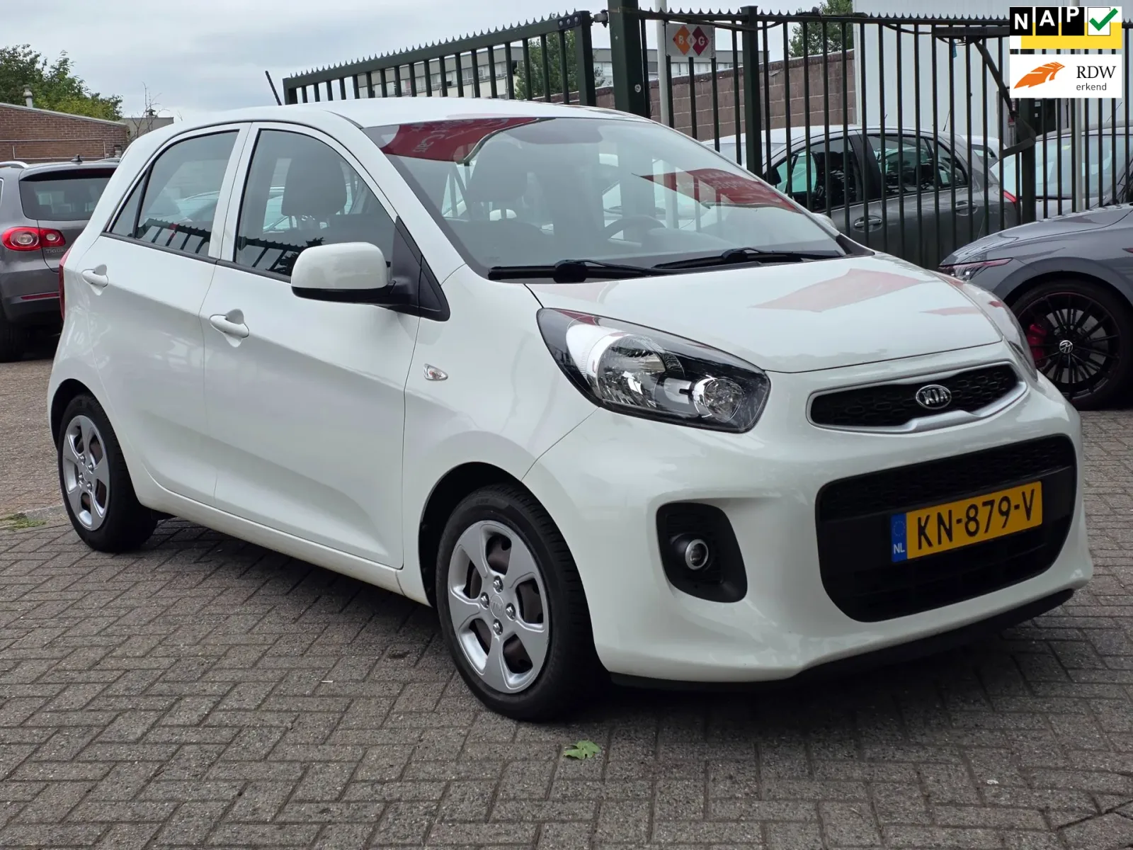 Kia Picanto (2016) — foto 1
