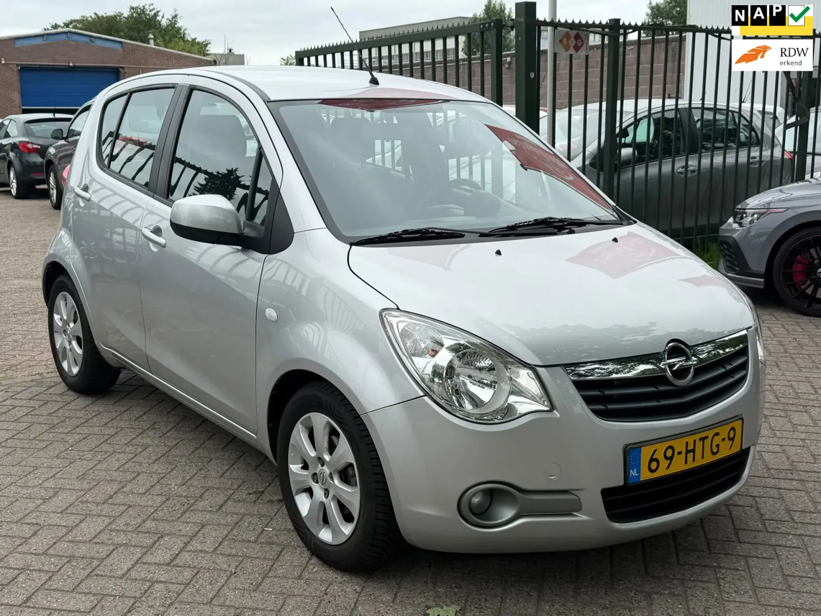 Opel Agila (2009) — foto 1