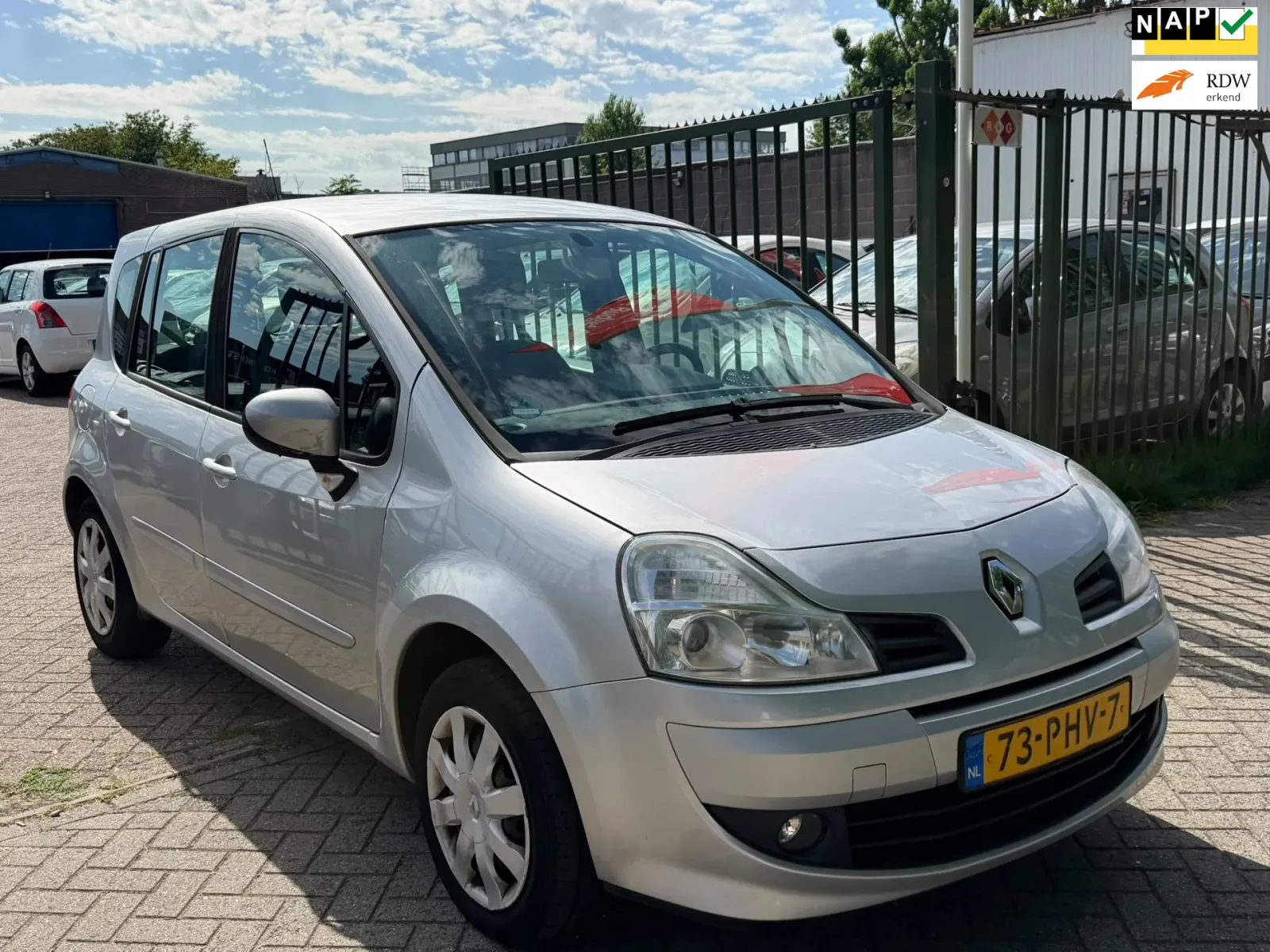 Renault Grand Modus (2011) — foto 1