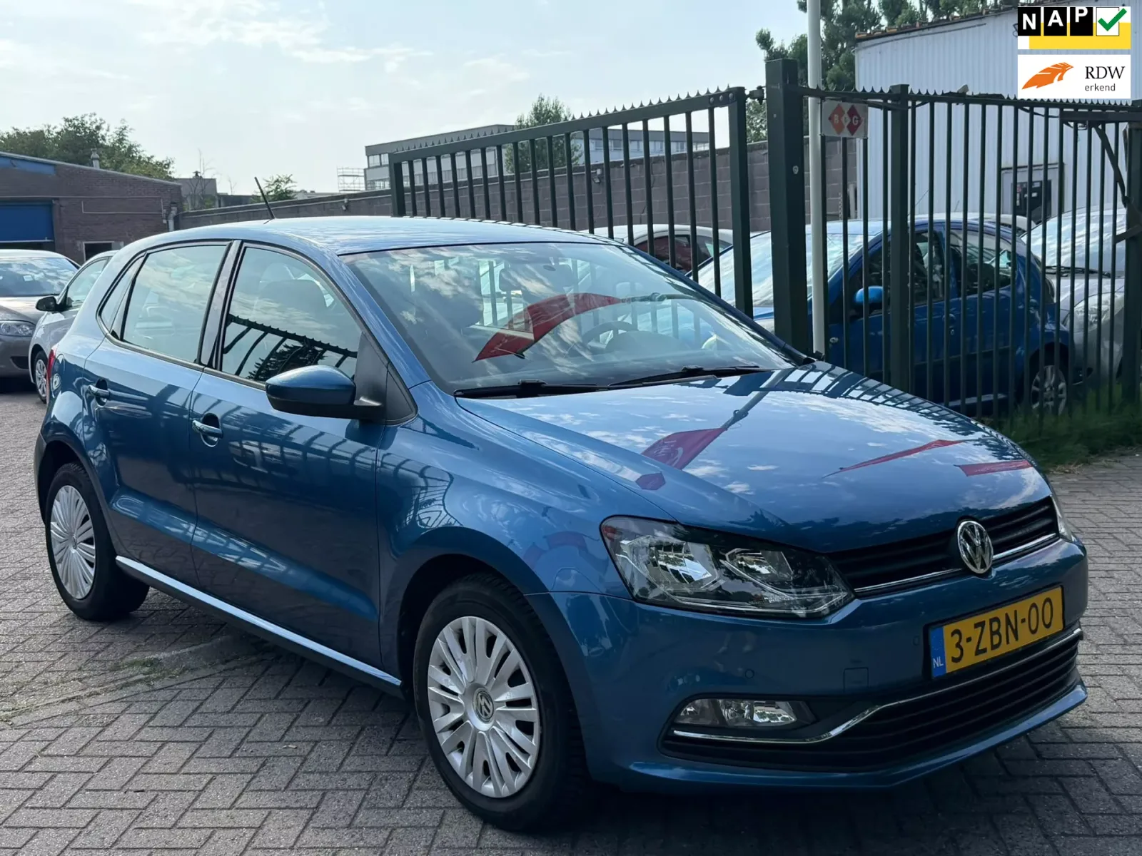 Volkswagen Polo (2014) — foto 1