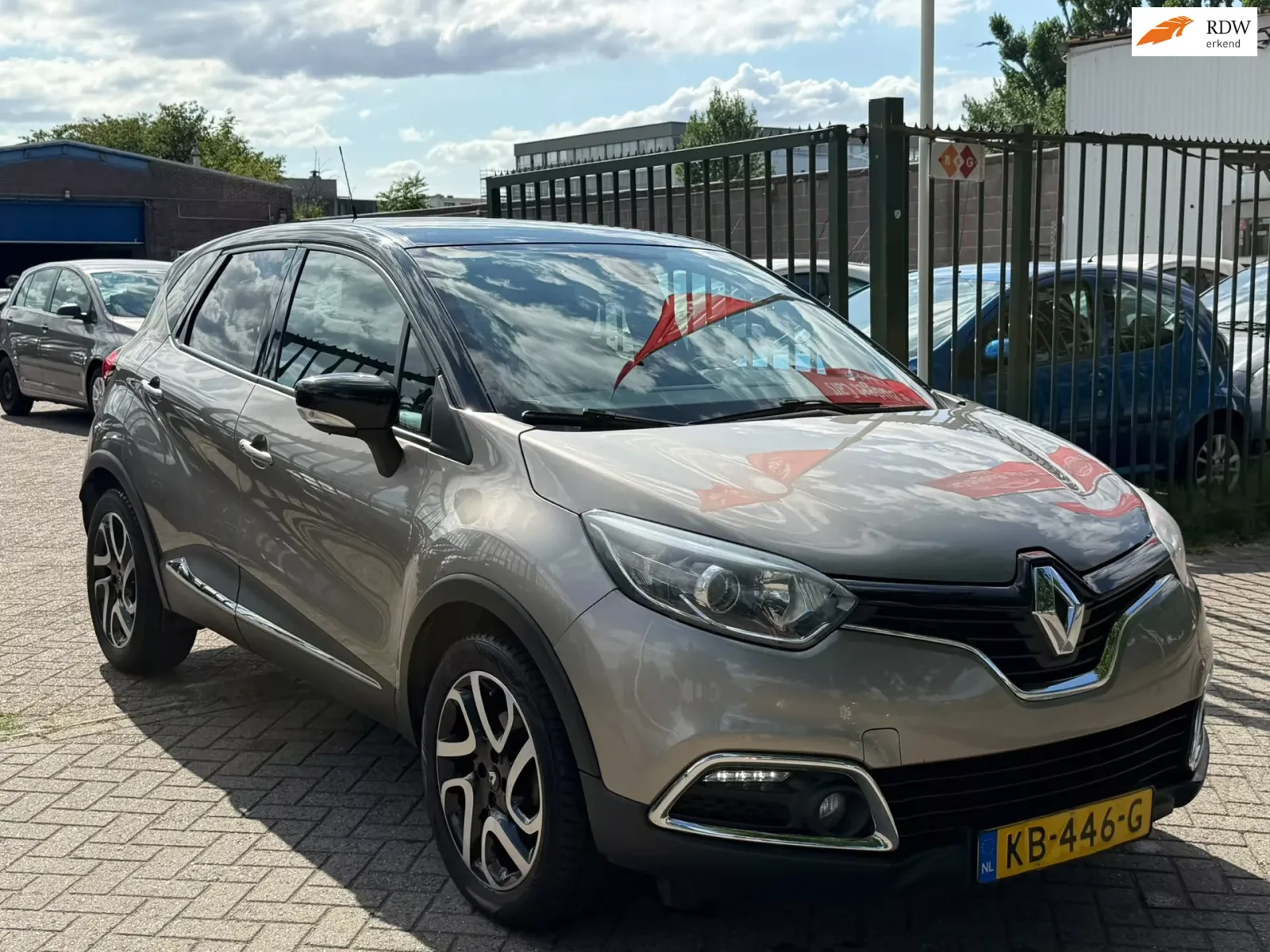 Renault Captur (2013) — foto 1