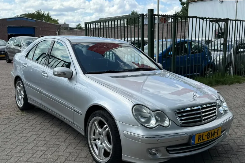 Mercedes-Benz C-Klasse (2005)