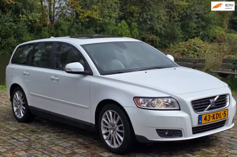 Volvo V50 (2009)