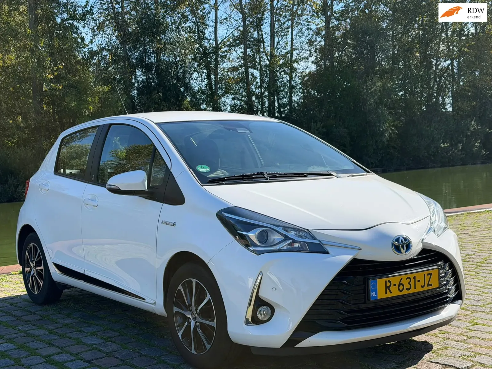 Toyota Yaris (2018) — foto 1
