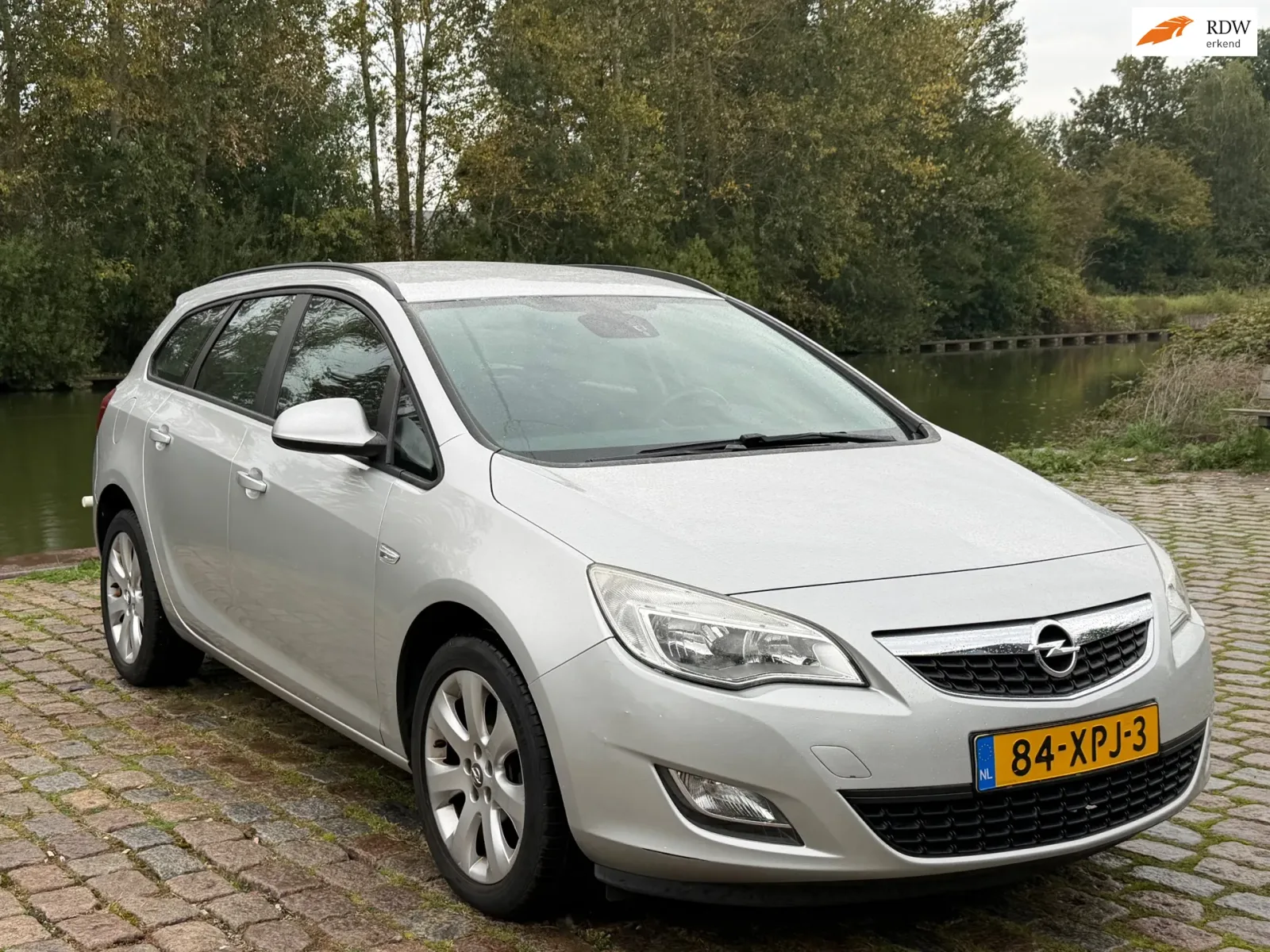 Opel Astra (2012) — foto 1