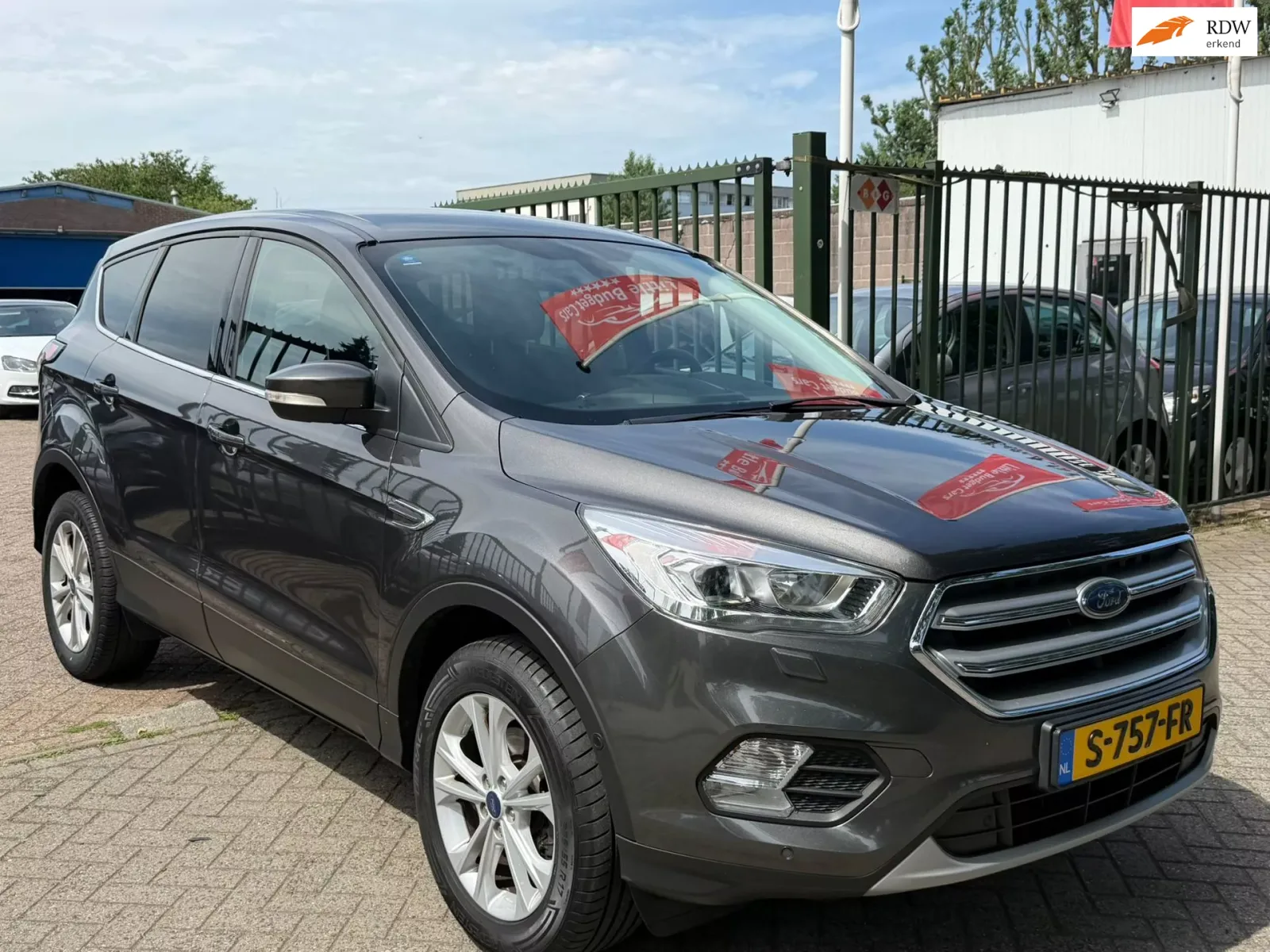Ford Kuga (2017) — foto 1